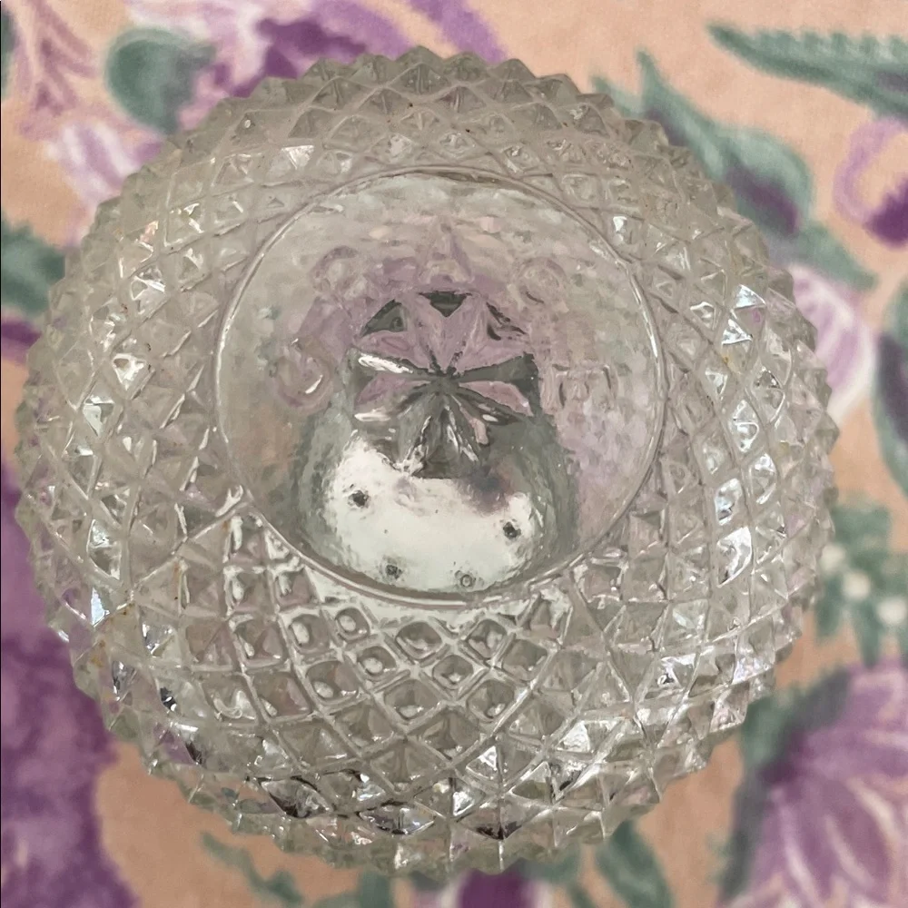 Vintage Grace GlassSalt and Pepper Shakers with a Diamond Pattern